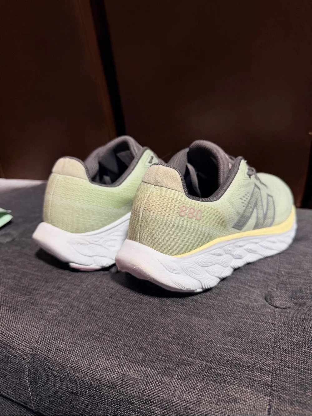 New Balance Fresh Foam X 880v14 Running Shoes Mint Green Gray Women's Size 8.5